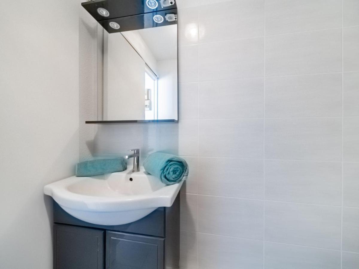 Apartment Terrasses De La Baronnie-5 By Interhome 르그로뒤후아 외부 사진